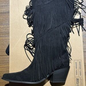 Call It Spring Billy Rae Fringe Black Suede Women's Boots - Size 9 - like new